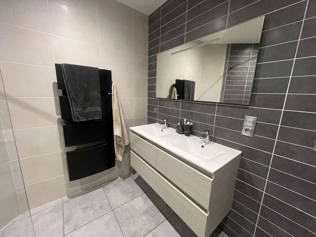 Maison à SAINT-ROMANS