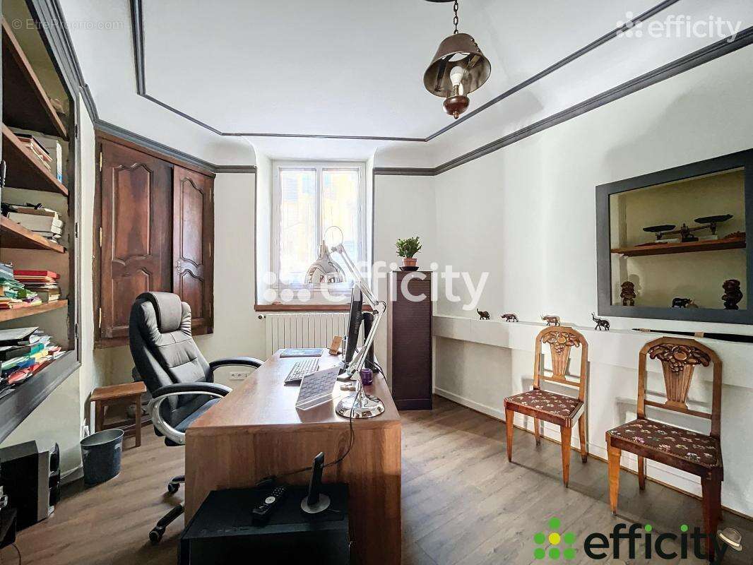 Maison à SAINT-GEOIRE-EN-VALDAINE