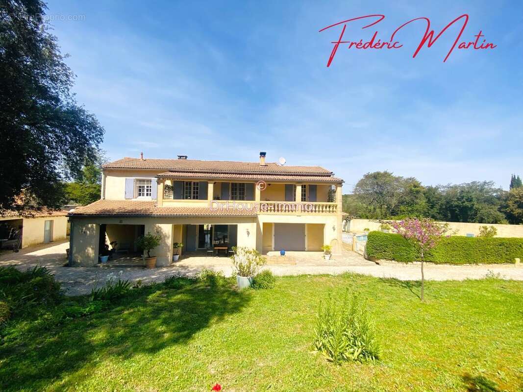 Maison 300 m² à Uzes  - photo 48