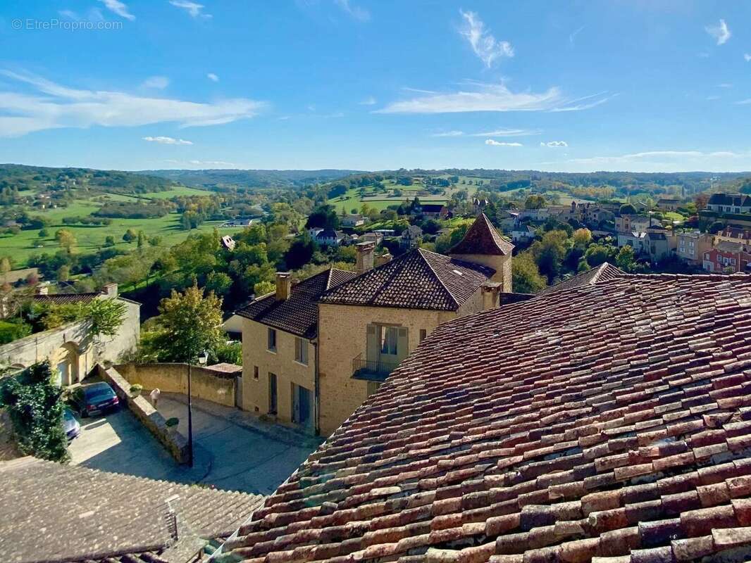 Appartement à BELVES