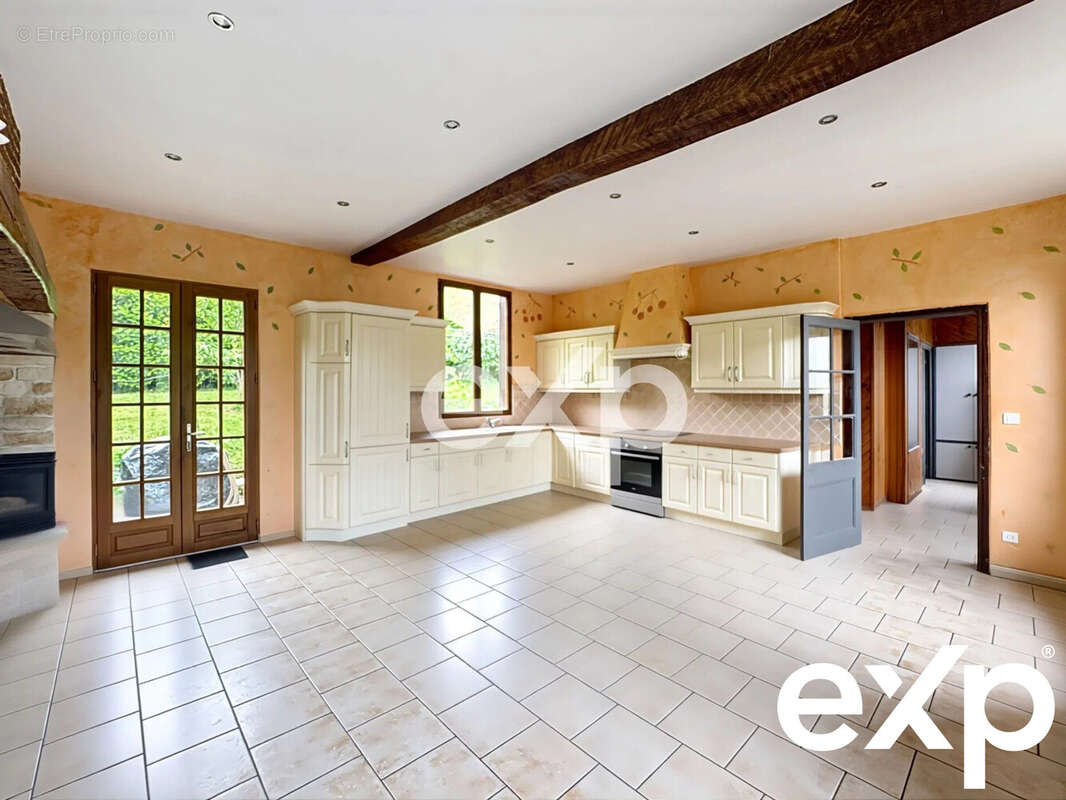 Maison à GRANDVILLIERS