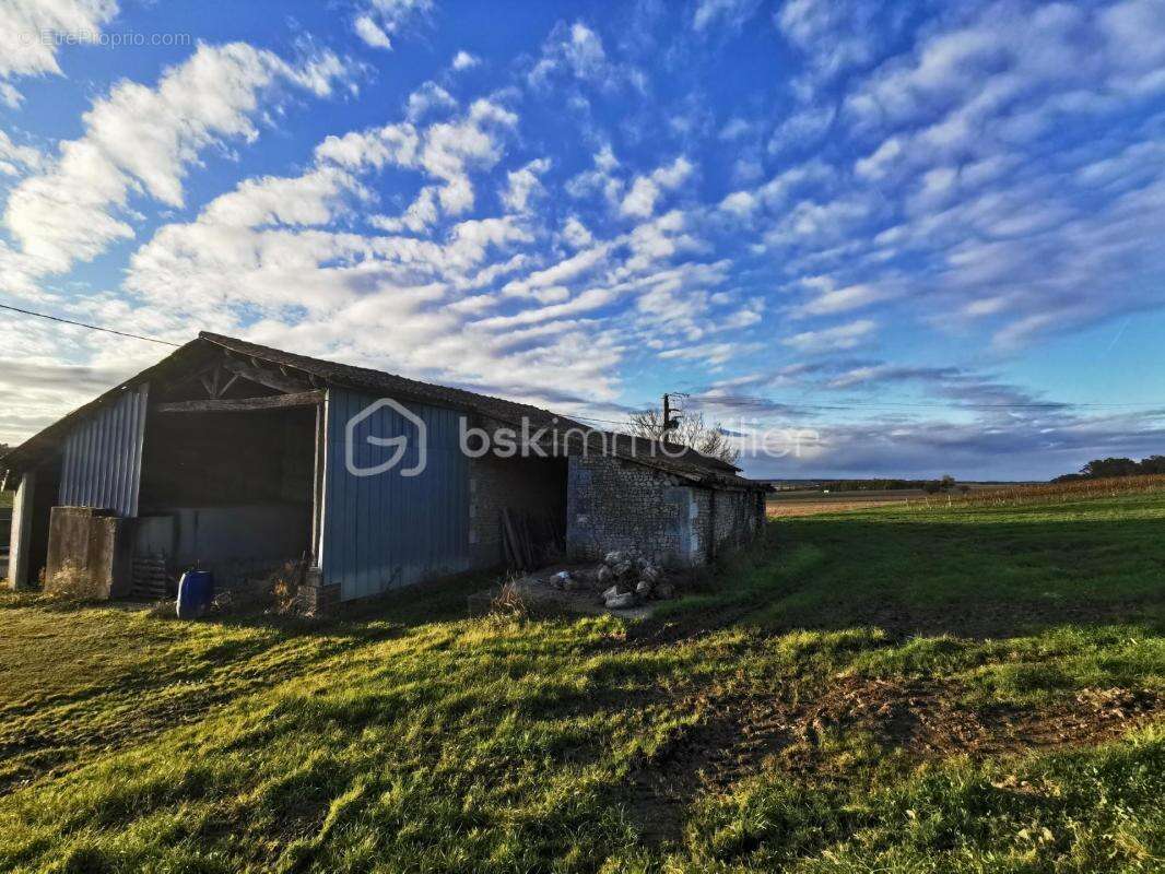 Maison à EXPIREMONT