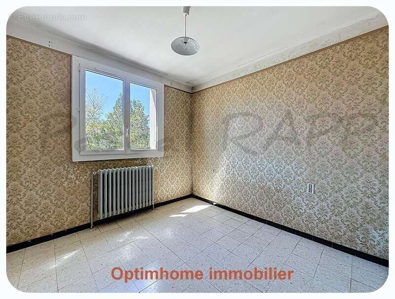Appartement à SAUVIAN