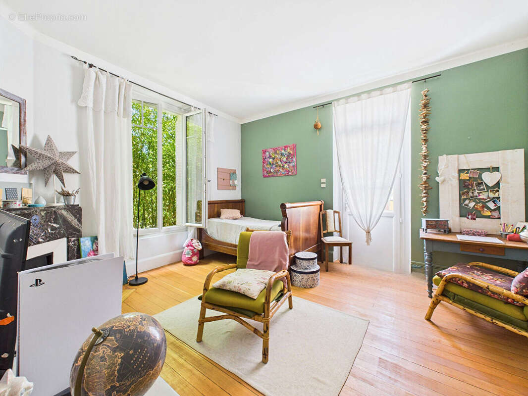 Maison à ROMANS-SUR-ISERE