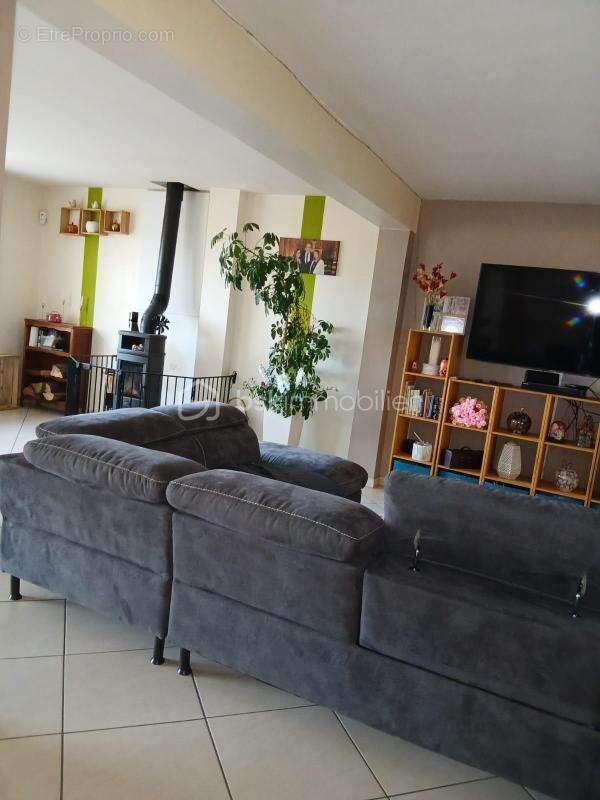 Maison à CHEZY-SUR-MARNE