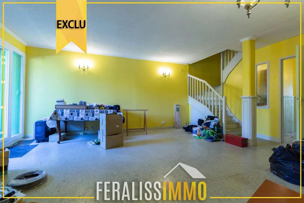 Maison à JOUY-LE-MOUTIER