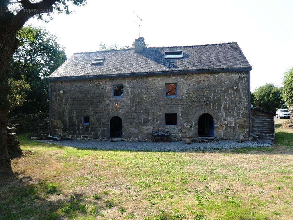 Maison à GUERN