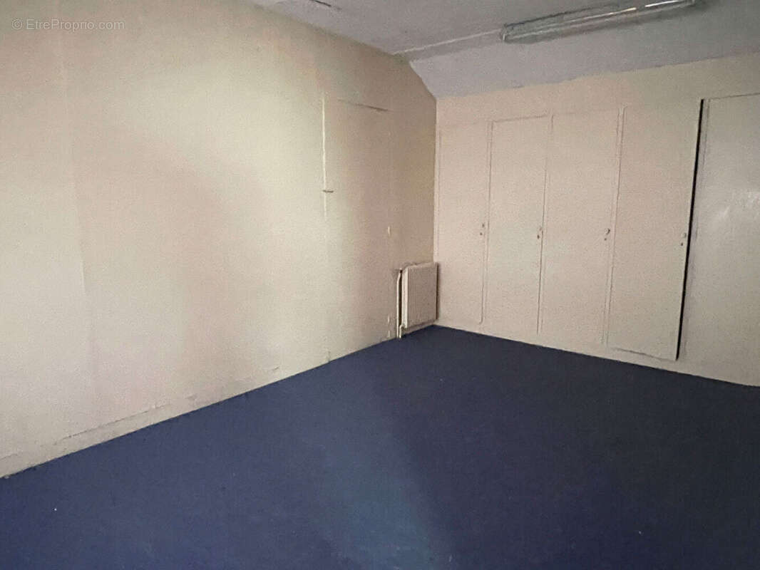 Commerce à NANTERRE