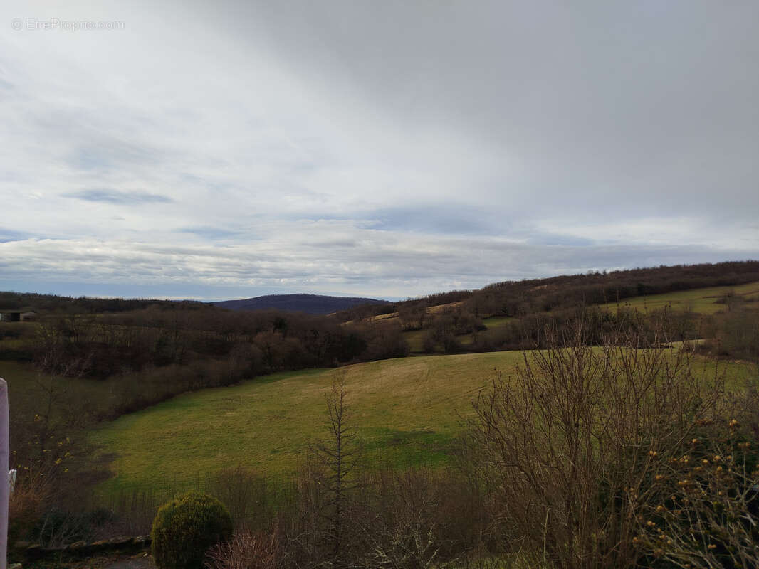 Maison à SAINT-JULIEN