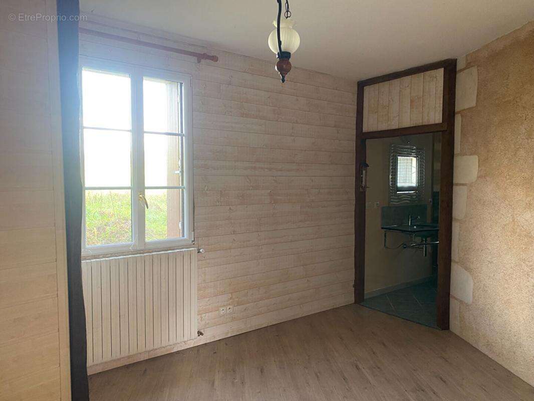 Maison à BOSSAY-SUR-CLAISE