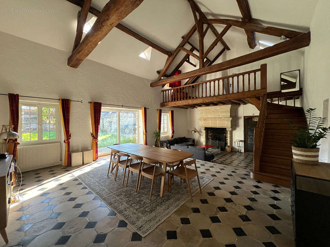 Maison à AUTOUILLET