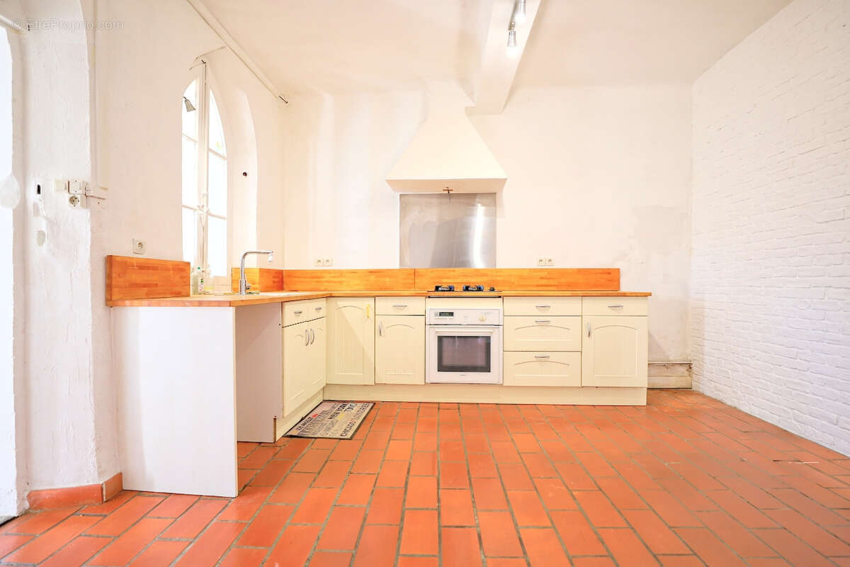 Maison à SOLLIES-TOUCAS