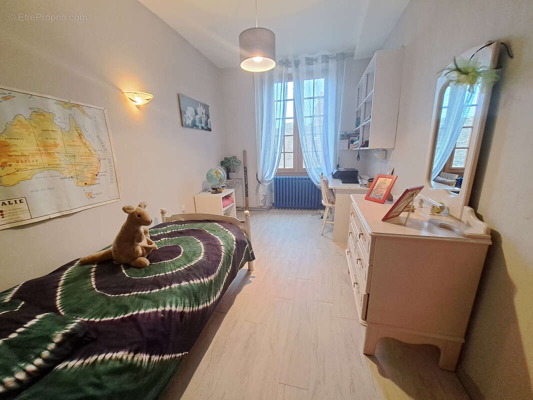 Maison à VILLENEUVE-LA-GUYARD