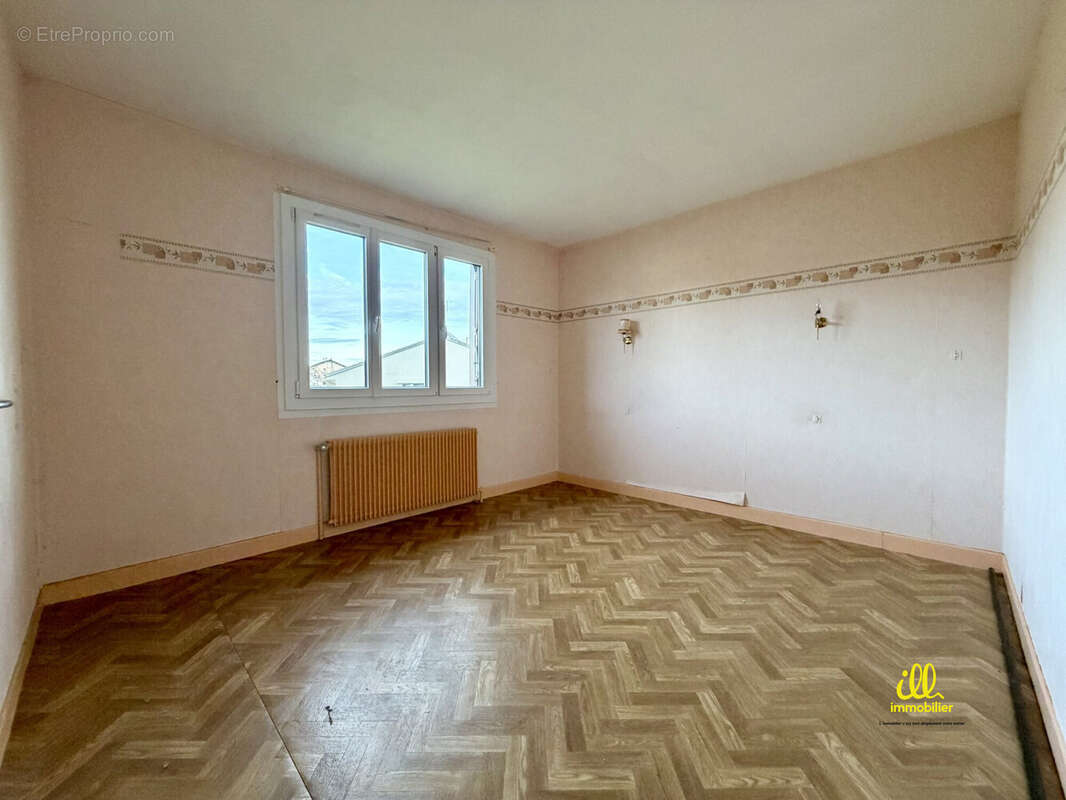 Maison à NOUVION-SUR-MEUSE