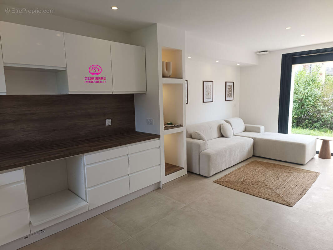 Maison à ROUSSILLON