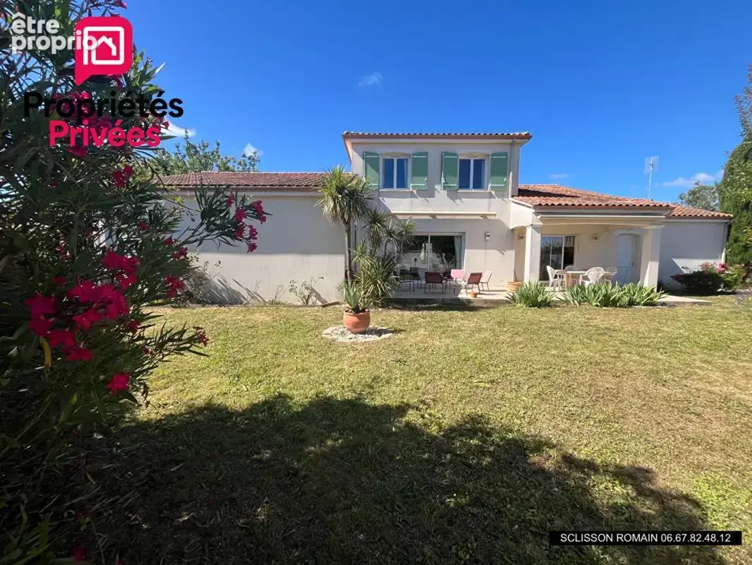 Maison Cozes 7 pièces 181 m2 - 5 chambres - jardin clos - photo 13