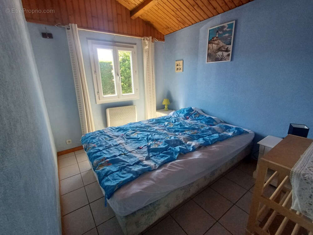 Terrain à SAINT-GEORGES-DE-LA-RIVIERE