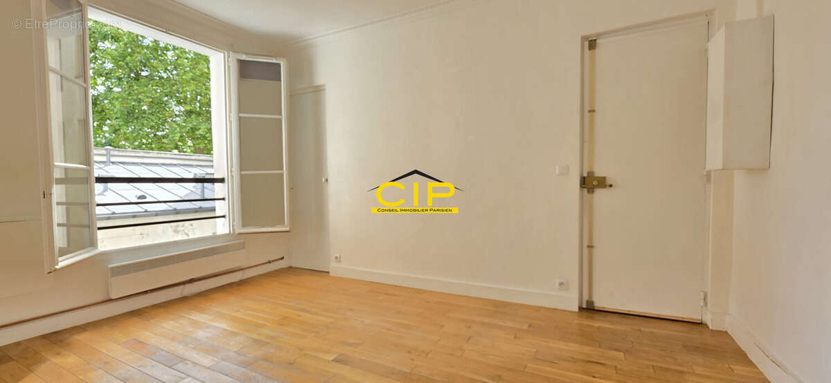 Appartement à PARIS-20E