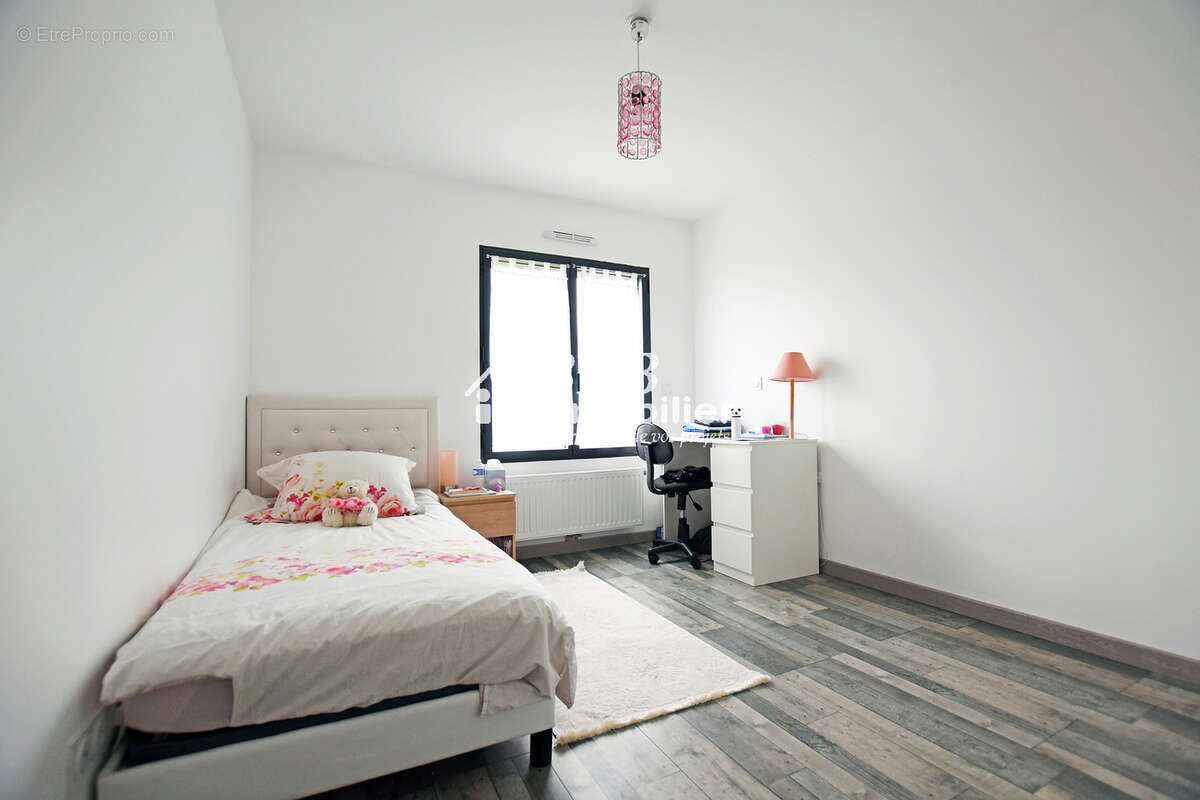 Maison 6 pièces 149 m2 5 chambres - photo 10