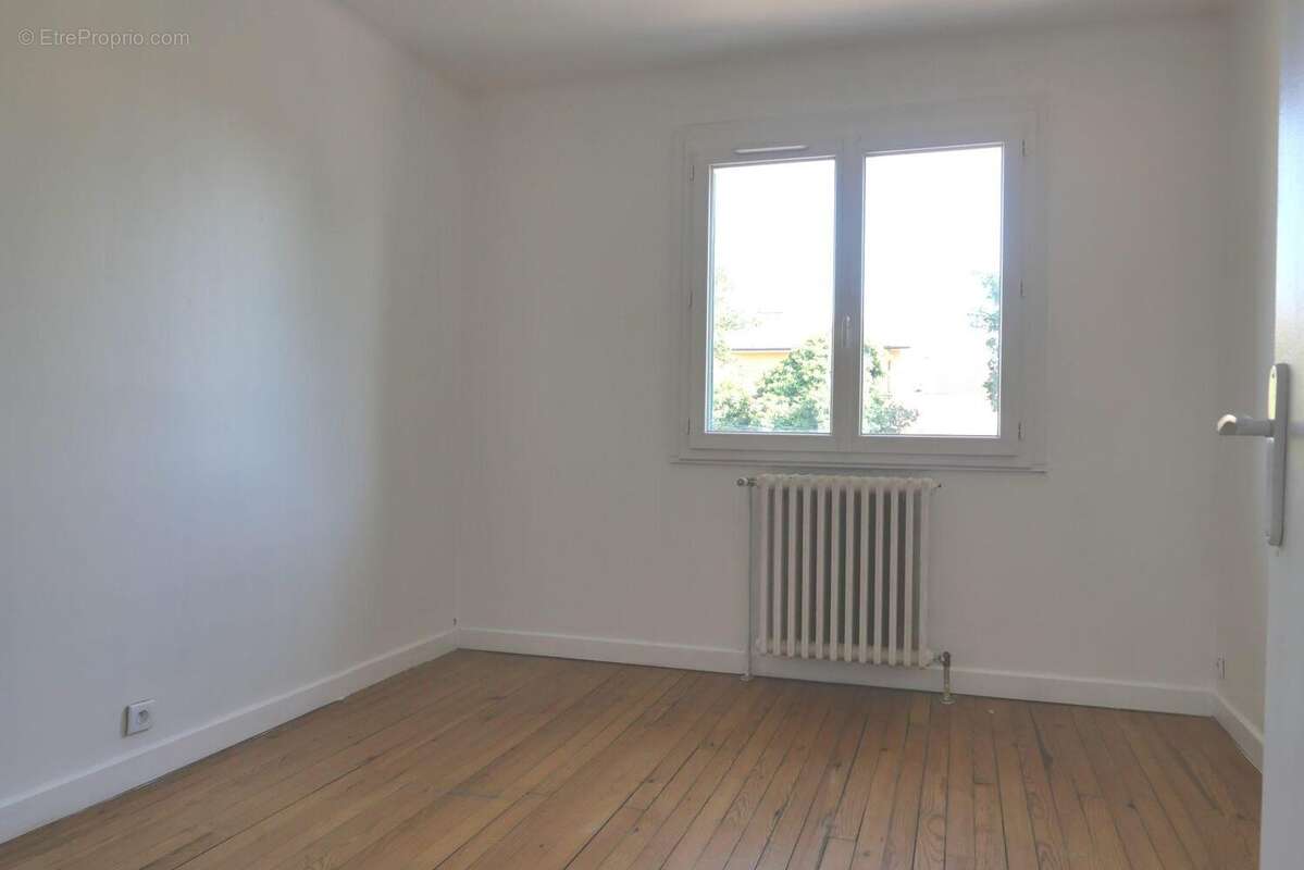 Maison à MEYZIEU