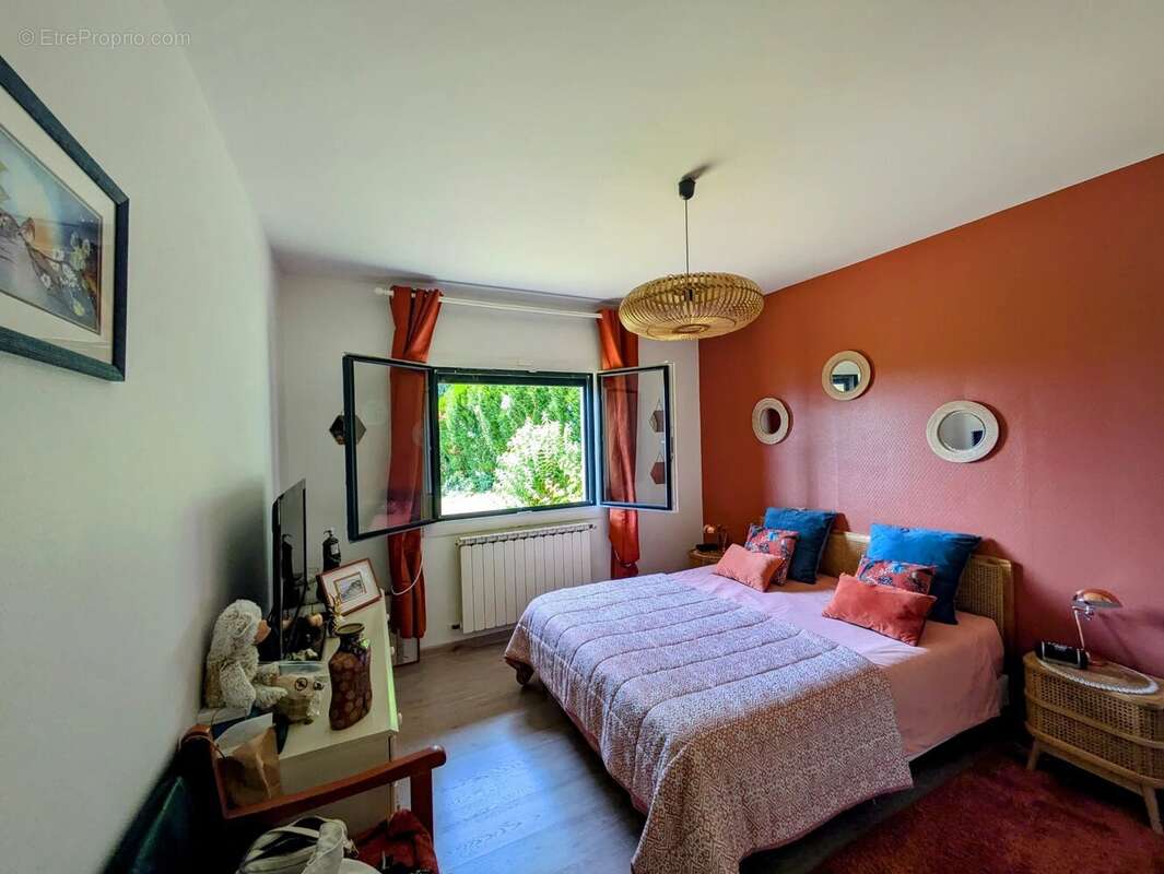 Maison à GILLY-SUR-ISERE