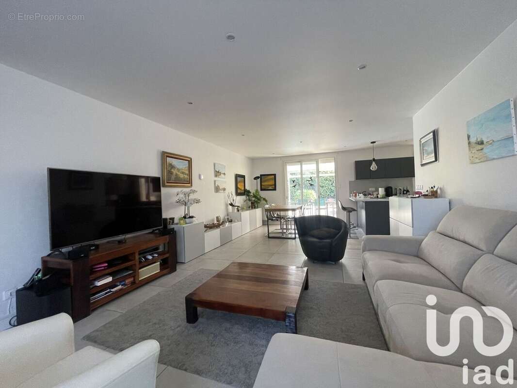 Photo 3 - Maison à SIX-FOURS-LES-PLAGES