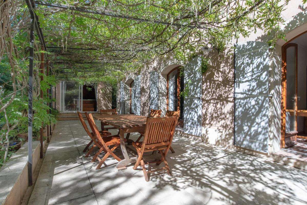 Maison à PLAN-D&#039;AUPS-SAINTE-BAUME