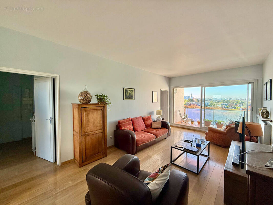 Appartement à LE RAINCY