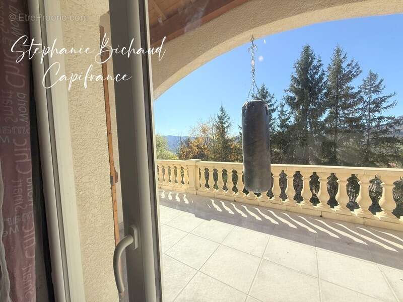 Maison à CHATEAUVIEUX