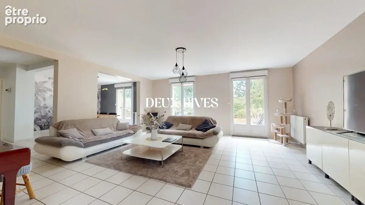 Maison 8 pièces 205 m² à vendre à Thouare-Sur-Loire (44470) - photo 4