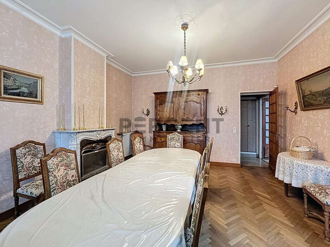 Maison à CHARLEVILLE-MEZIERES