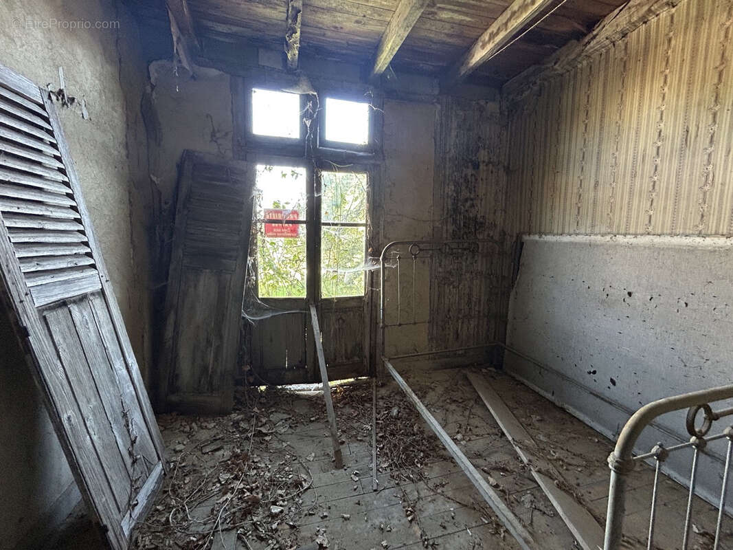 Maison à LAGRAULIERE