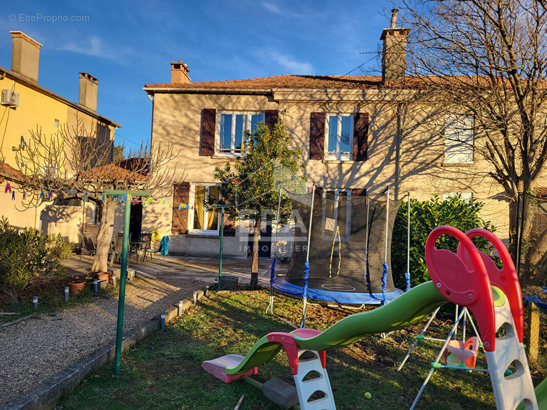 Maison à CHATEAU-ARNOUX-SAINT-AUBAN