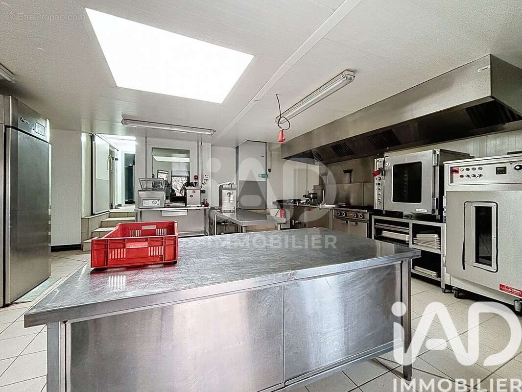 Appartement 325 m² à Tully  - photo 3