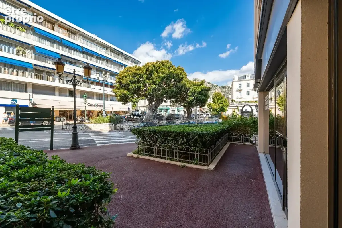 Beaulieu-sur-Mer – Local commercial de 90 m² avec quatre vitrines - photo 12