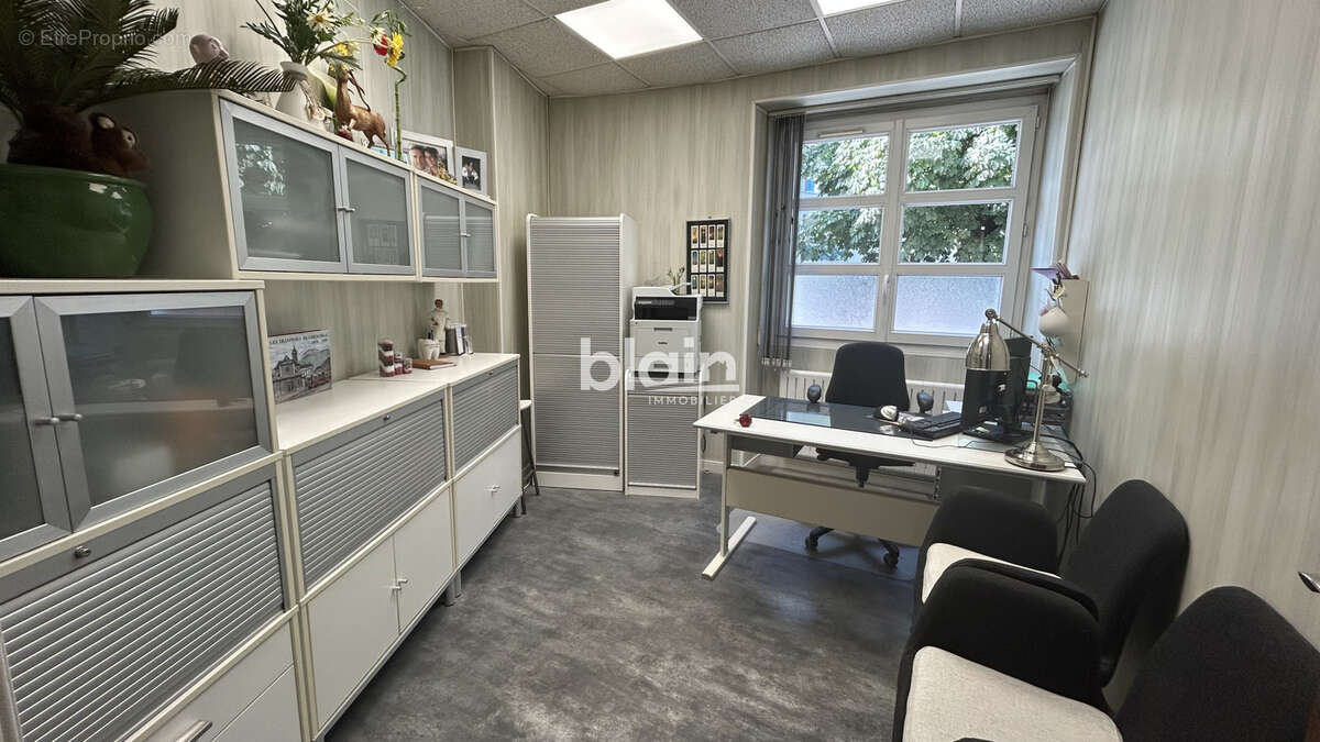 Local commercial - 96 m2 grenoble centre - photo 7