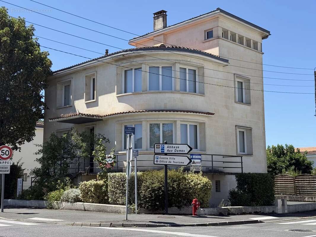 Maison à SAINTES