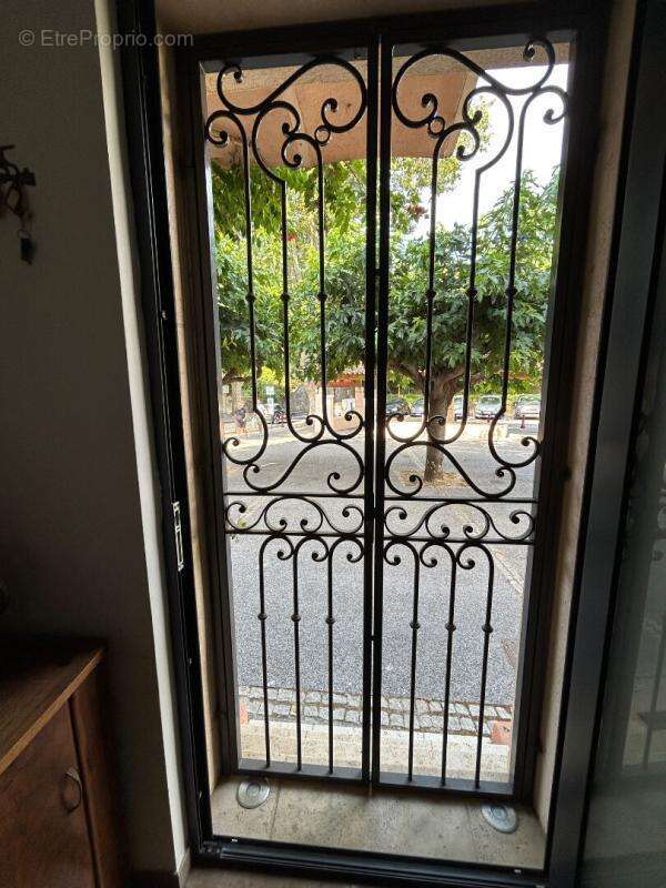 Appartement à SAINT-CYR-SUR-MER