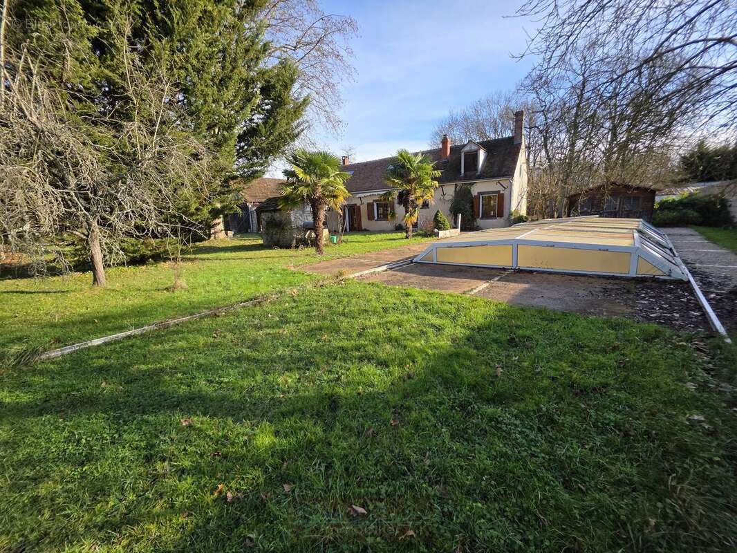 Maison à CORQUILLEROY