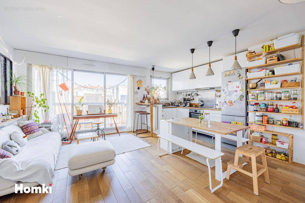 Appartement à PARIS-18E