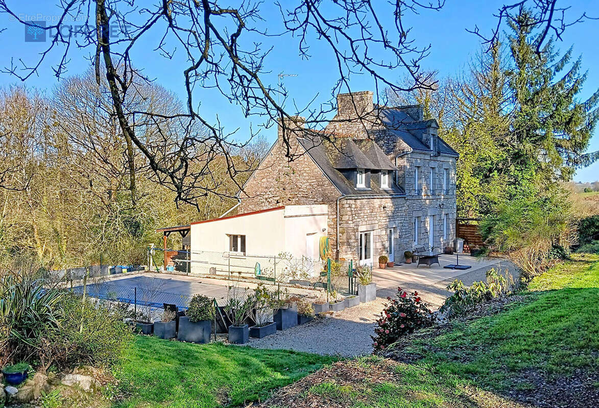 Maison à GUENIN