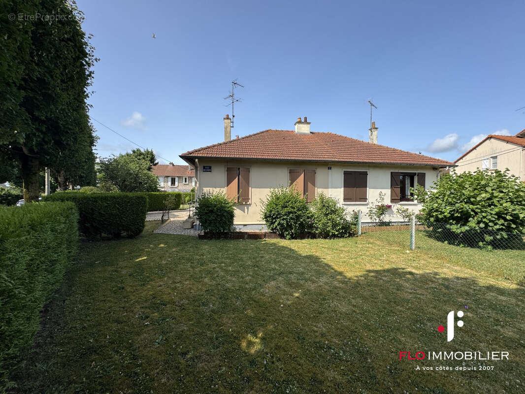 Maison à COLOMBELLES