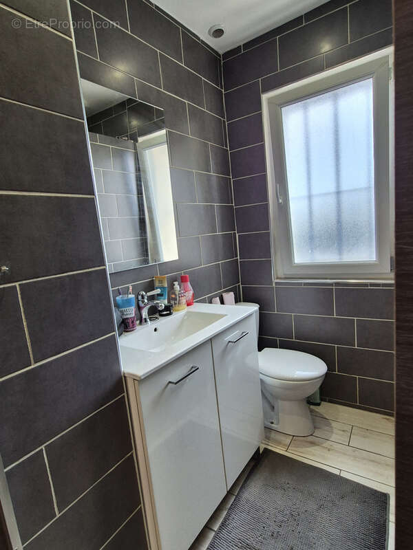 Ensemble immobilier local commercial et appartement - photo 8