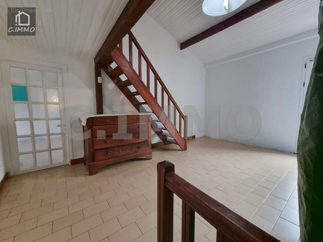 Maison à SERVIAN