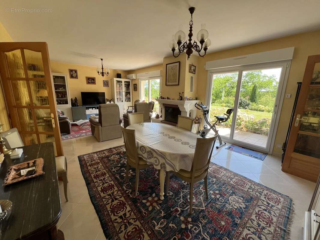 Maison à CAUPENNE-D&#039;ARMAGNAC