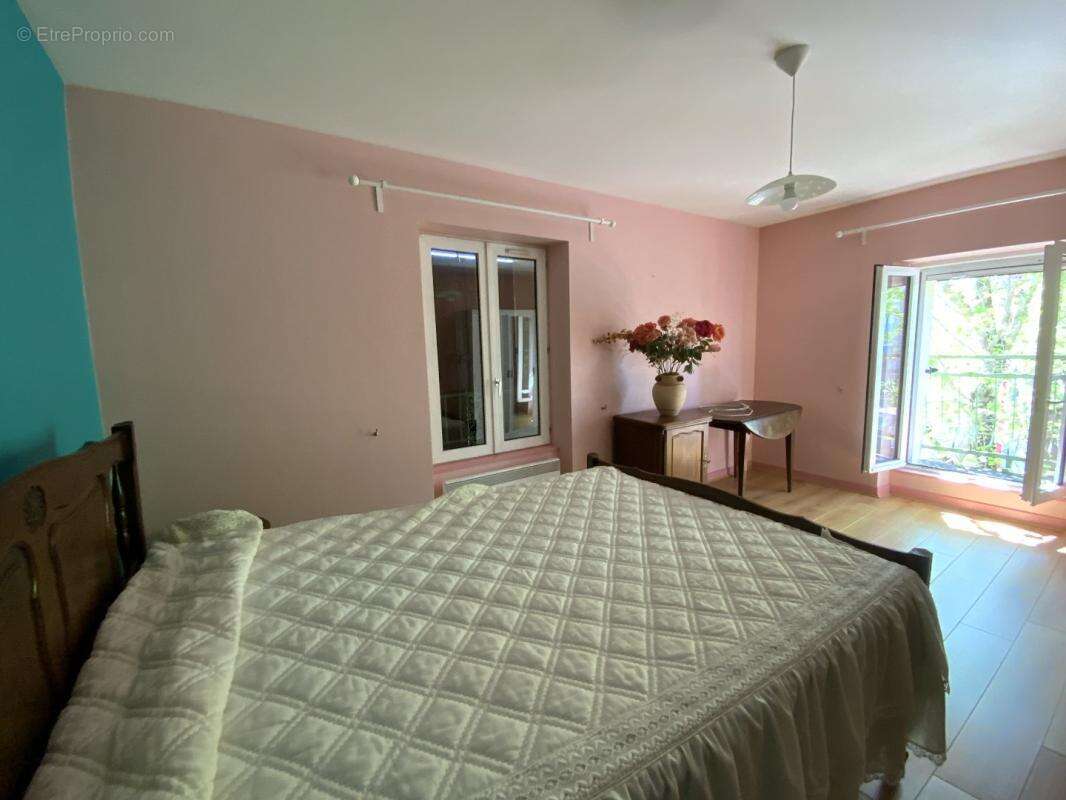 Maison à GENOUILLAC