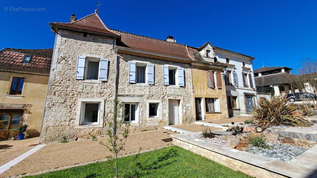 Maison à VILLAMBLARD