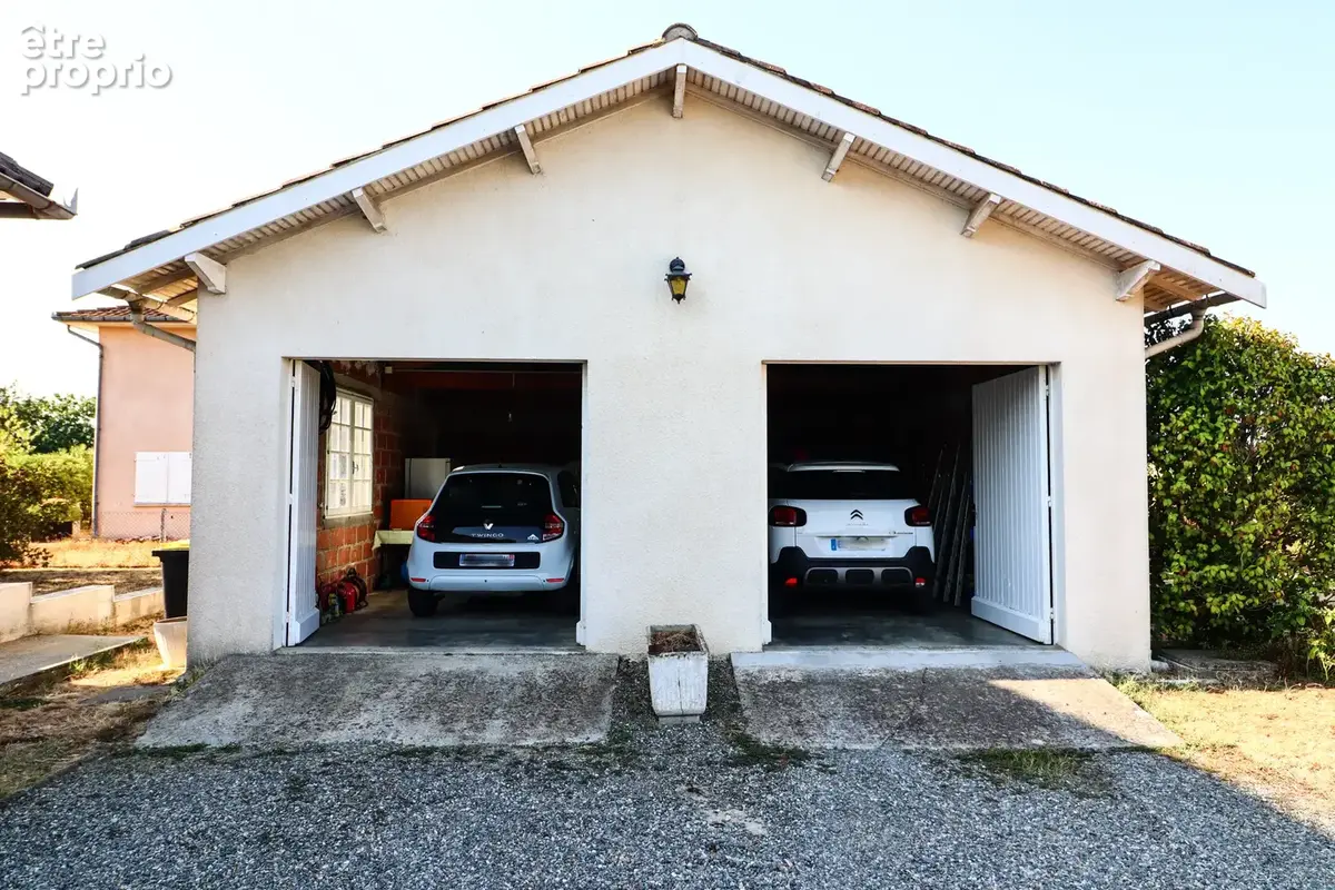 Maison familiale - 5 chambres - Piscine, double garage et grand jardin - photo 3