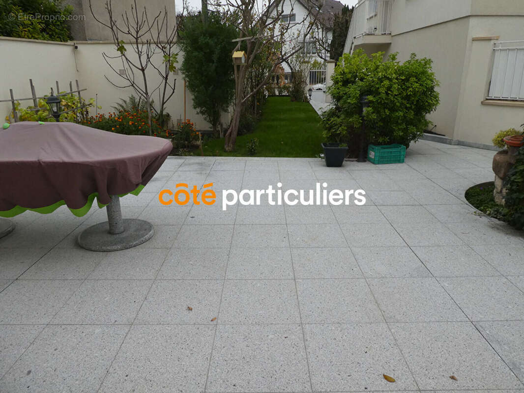 Maison à VILLENEUVE-LE-ROI