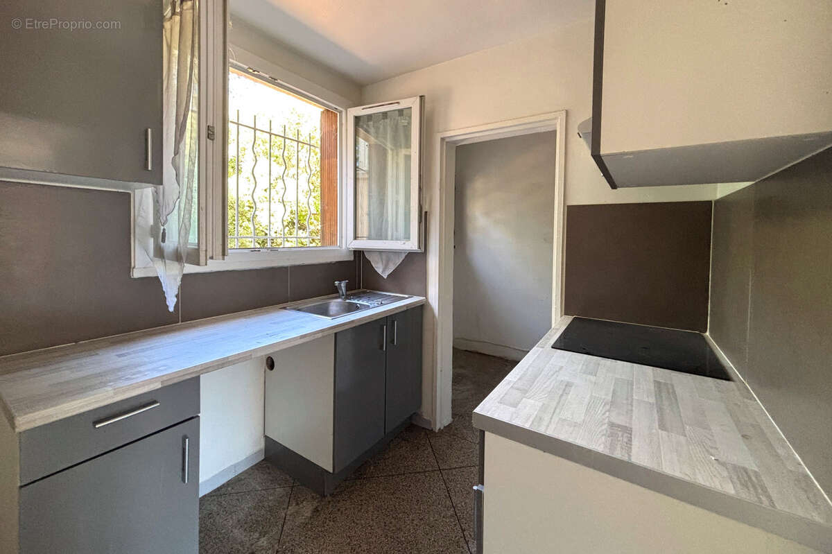 Appartement à MARSEILLE-13E